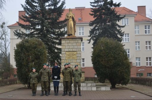 Tradycja zobowiązuje