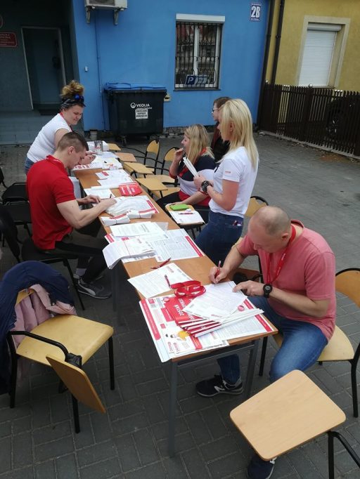 „Pomóżmy Helence i innym” – rejestracja dawców szpiku fundacji DKMS!