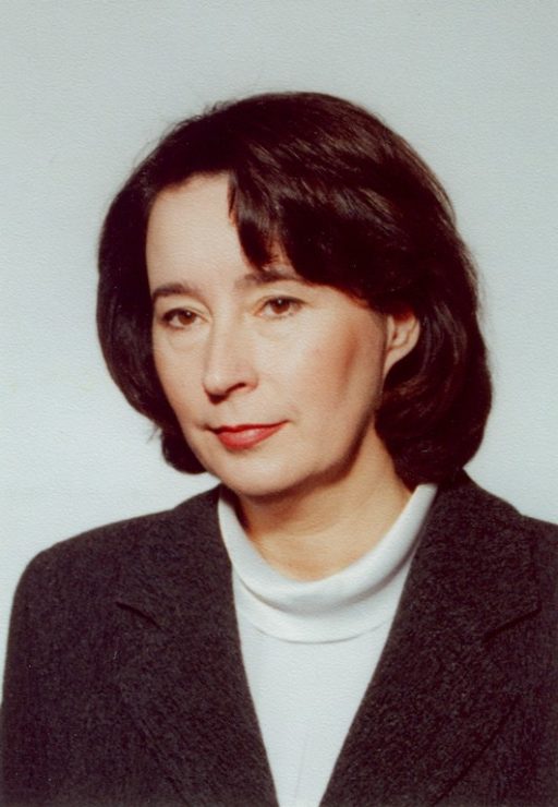 Dr Grażyna GRADZIŃSKA